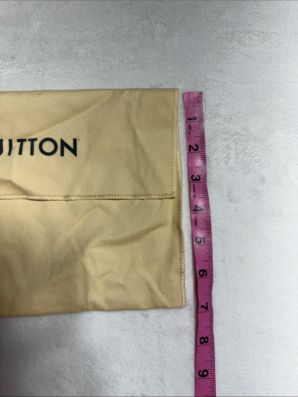 Louis Vuitton Beige Dust Bag with Black Logo - Picture 3 of 5
